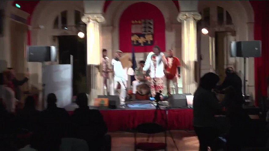 Tv Locale Réunion - Jam WAXX présente Fet-kaf 2022 : fête de l'abolition de l'esclavage de l'île de la Réunion et découverte du Maloya avec le groupe Zène’T Panon