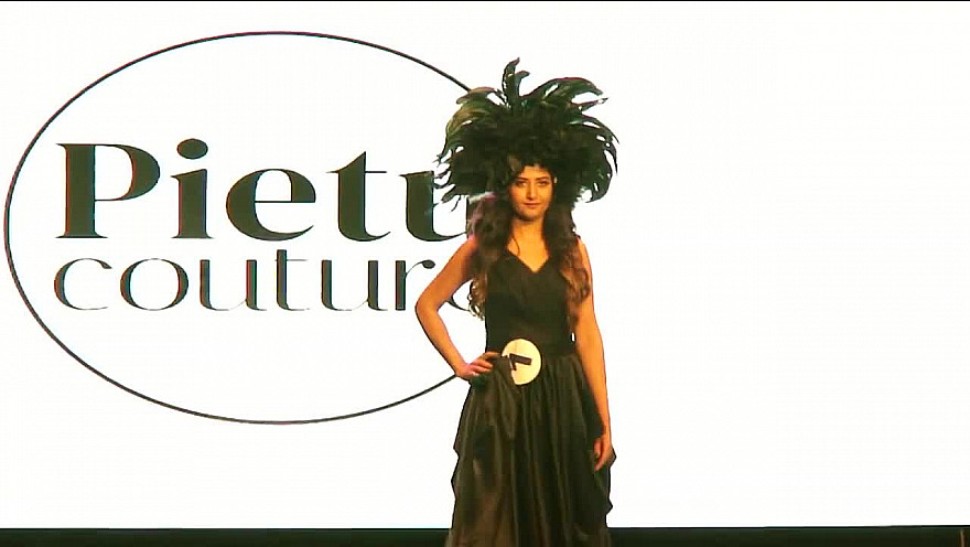 Tv Locale Paris - Jam Waxx présente Défilé de Pietu COUTURE à l'Élection de MISS INDIA FRANCE (MIF) 2022 18ème Edition